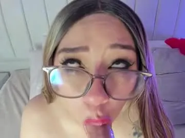 Offline _nicole_moon on Chaturbate