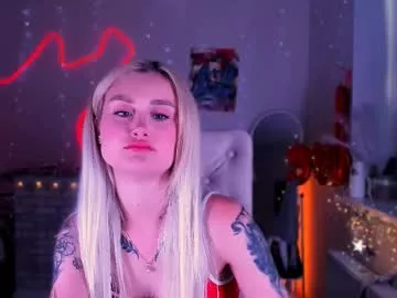 _ravena on Chaturbate