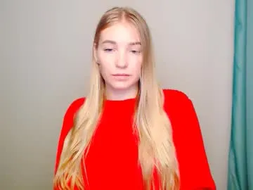 _snow_queen__ on Chaturbate