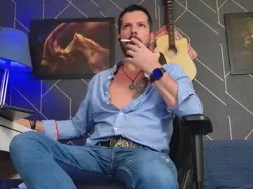 aaronbomer from Chaturbate