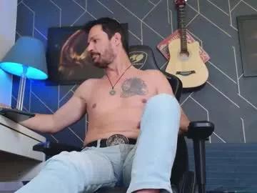 aaronbomer from Chaturbate