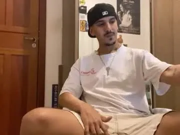 Offline aelucius on Chaturbate