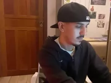 Offline aelucius on Chaturbate