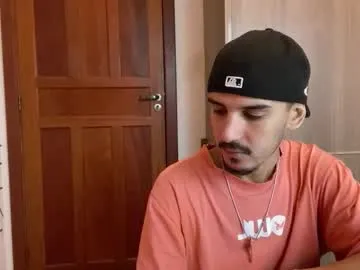 Offline aelucius on Chaturbate