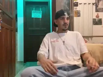 Offline aelucius on Chaturbate