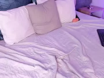 Offline ah_mara on Chaturbate