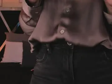 Offline ah_mara on Chaturbate