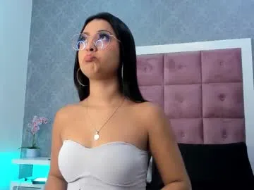 Offline ailenaranda on Chaturbate