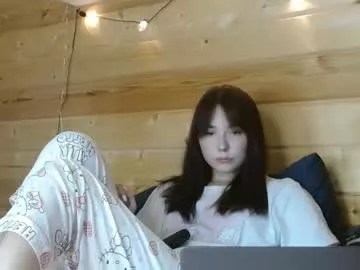 Offline airyhill on Chaturbate