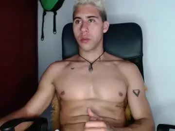 Offline alejandrojf_00 on Chaturbate