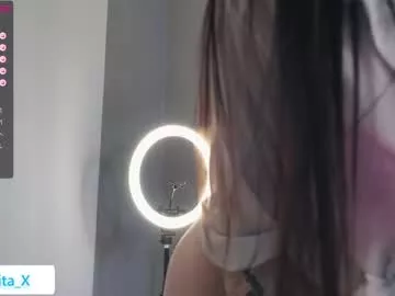 Offline alitaangel_ on Chaturbate