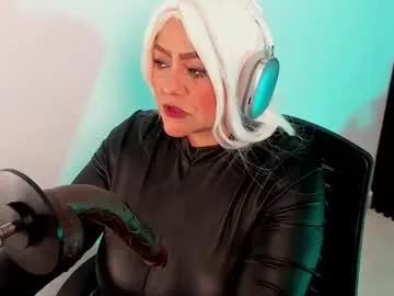 Offline aliyahsstone on Chaturbate