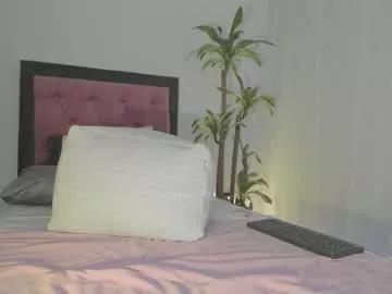 allysnow from Chaturbate