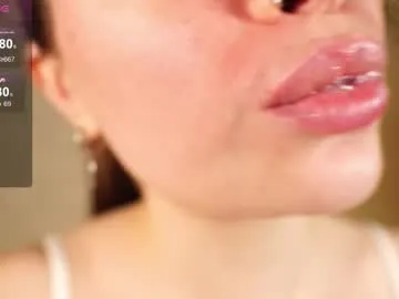 Offline alma_yammy on Chaturbate