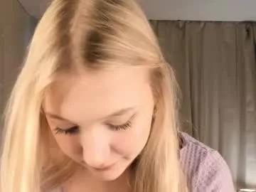 amaliapatron from Chaturbate