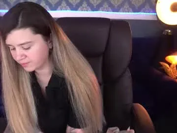 amellymillyy on Chaturbate