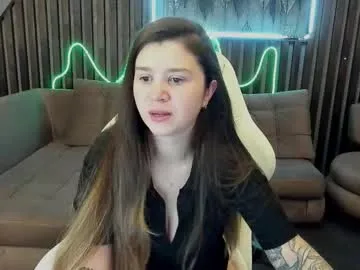 amellymillyy on Chaturbate