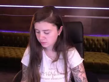 amellymillyy on Chaturbate