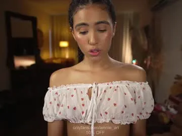 amnie_ on Chaturbate