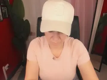 Offline ana_mills on Chaturbate