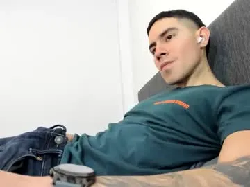 Offline andresjuan92 on Chaturbate