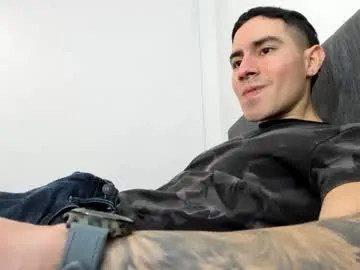 Offline andresjuan92 on Chaturbate