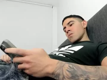 Offline andresjuan92 on Chaturbate