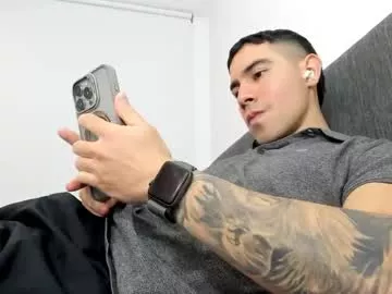 Offline andresjuan92 on Chaturbate