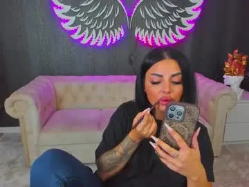 Offline anemariejolie on Chaturbate