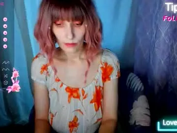 angely_jelly on Chaturbate