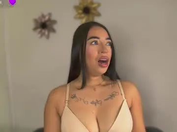 Offline anthonellasweet_ on Chaturbate