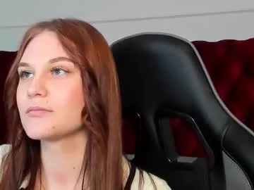 Offline ariawell on Chaturbate