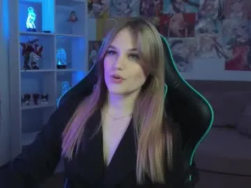 Offline ariawell on Chaturbate