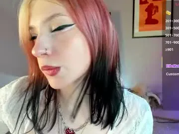 Freechat arielabradberry on Chaturbate