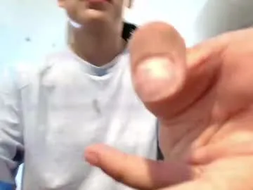 Offline arya_44 on Chaturbate