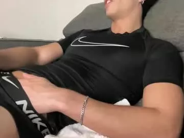 Offline aussietwunkboy on Chaturbate