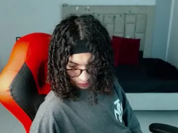 axel_fox7 on Chaturbate