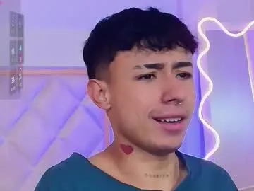 Offline aziel_tay on Chaturbate