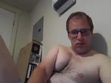 Offline b21lundeen on Chaturbate