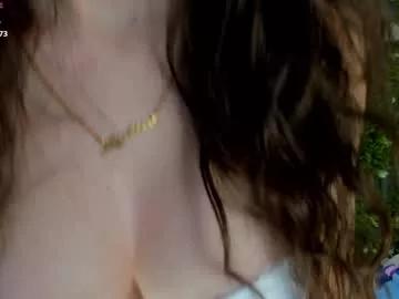 babyaylin from Chaturbate