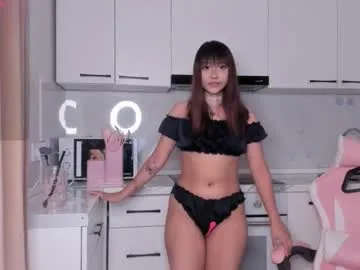 Freechat bae_lyn on Chaturbate