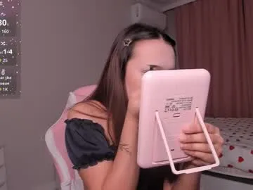 Freechat bae_lyn on Chaturbate