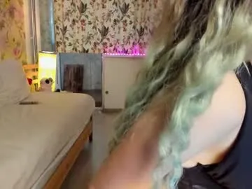 bedroomvhs on Chaturbate