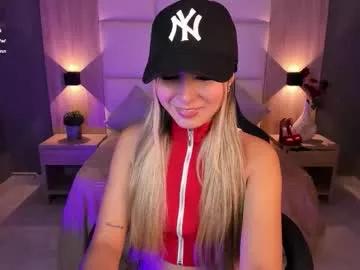 bella1207 from Chaturbate