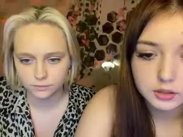 bella_and_alice from Chaturbate is Freechat
