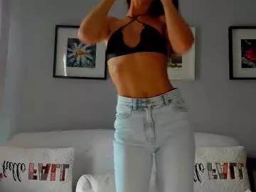 bella_hot77 from Chaturbate