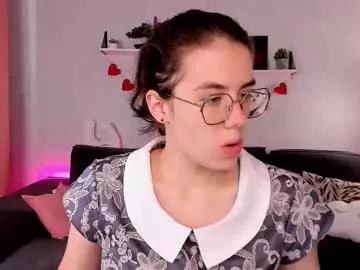 bellacaress from Chaturbate