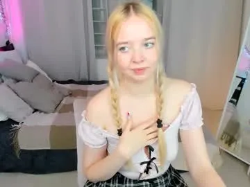 bellamontgomery on Chaturbate