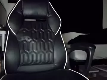 Offline bigwhited2115 on Chaturbate