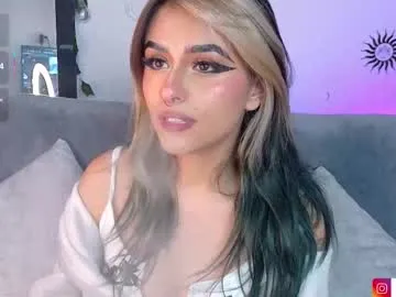 blue_kittenn on Chaturbate